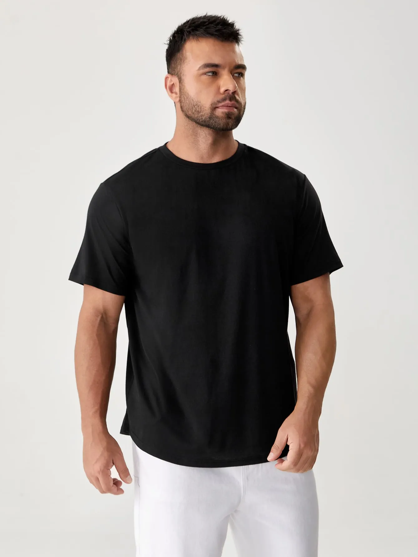 Men's Casual Solid Round Neck Tee, Short Sleeve, Regular Fit, Slight Stretch