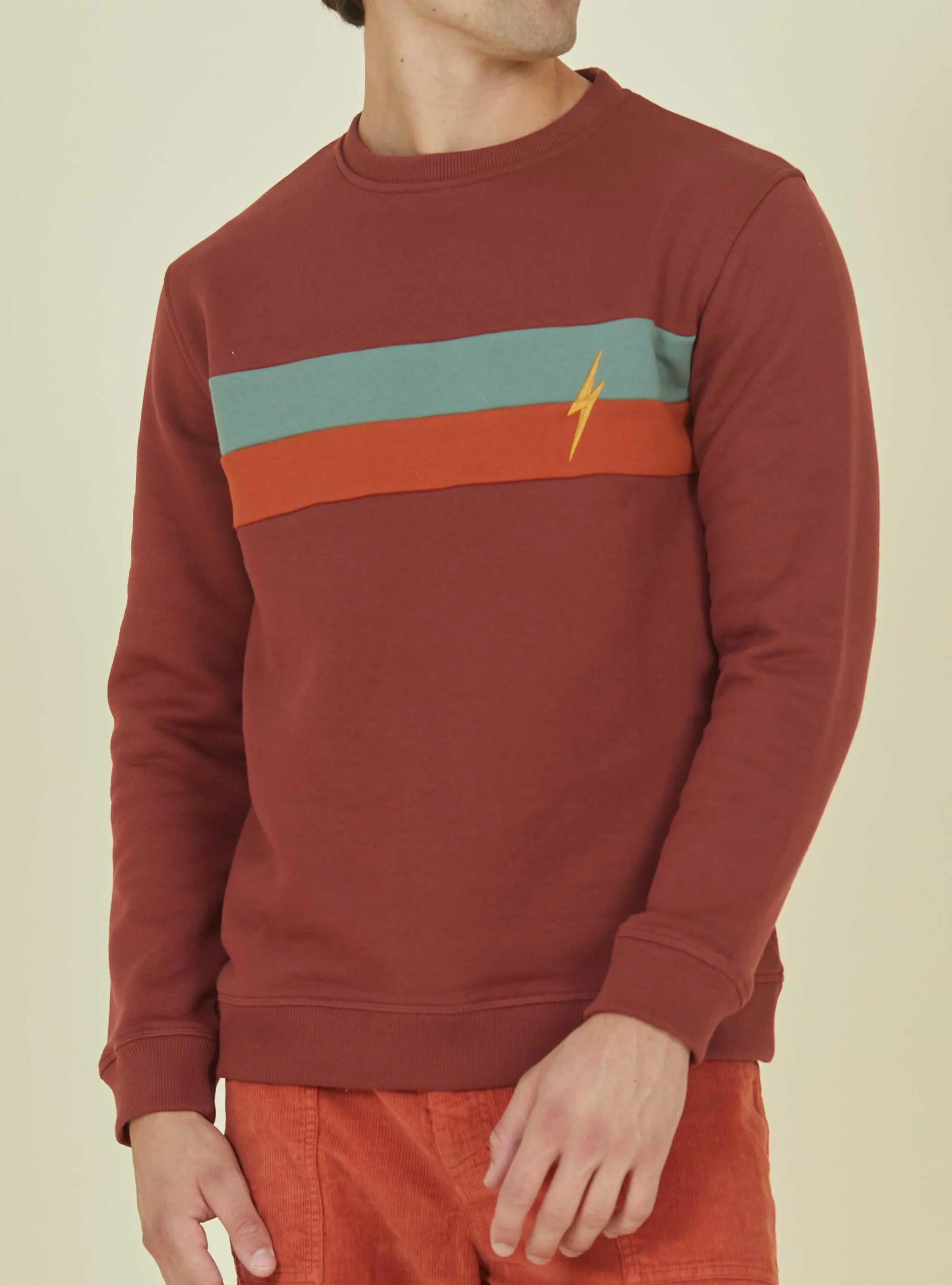 REGULAR SWEATSHIRT WITH COLOR BLOCK