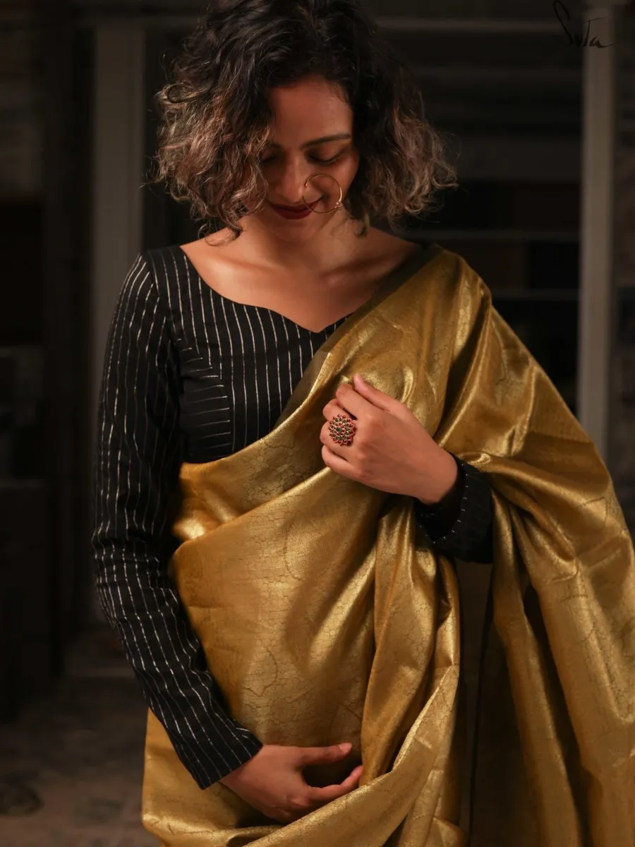 Sharvari (Blouse)