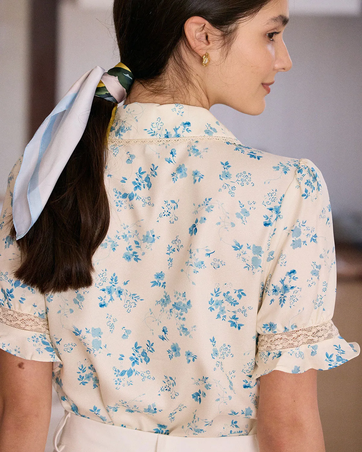 The Lace Spliced Pleated Floral Shirt